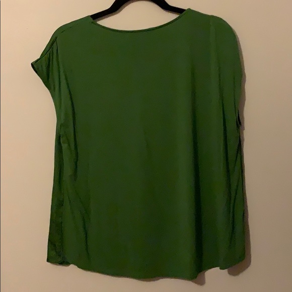 Green Blouse - Picture 2 of 3
